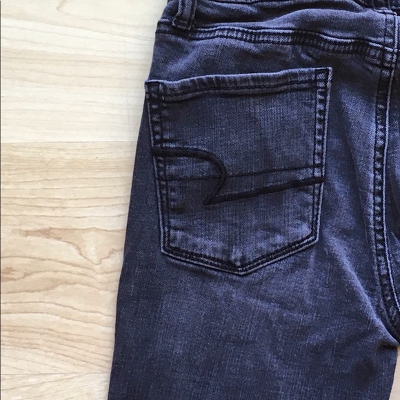 American Eagle Hi-Rise Skinny Jeans - Picture 4 of 6